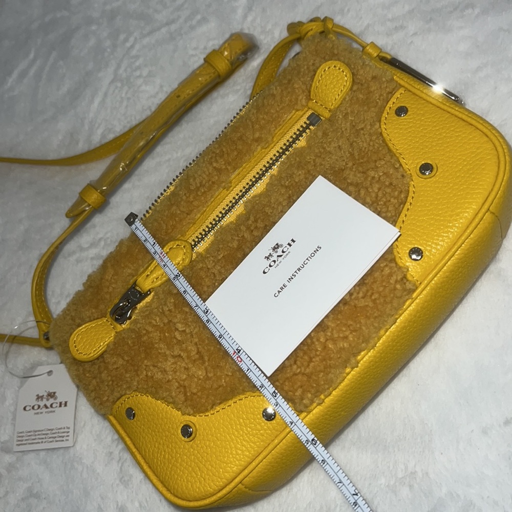 Coach Shearling Small Rhyder Pochette - Picture 8 of 9